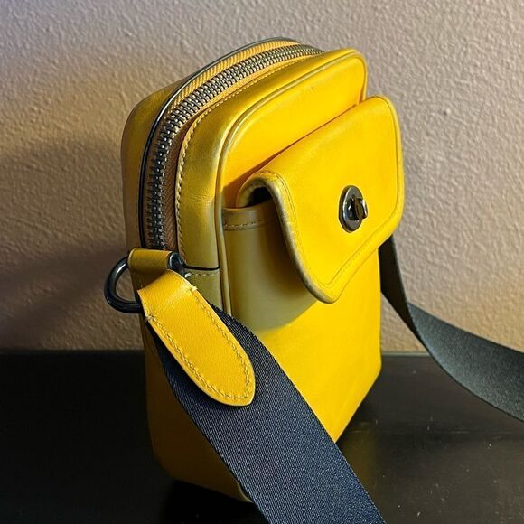 Coach heritage yellow crossbody bag - Picture 2 of 13
